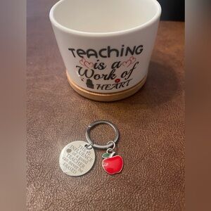New Teacher Gift Set/Ceramic Holder & Keychain